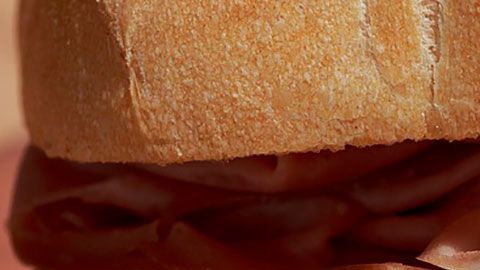 Este producto está hecho de partes del animal que normalmente la gente no compra.