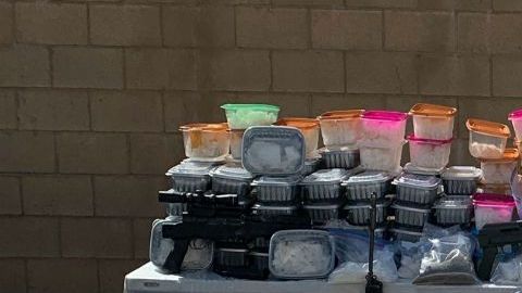 Decomisan más de 1.3 toneladas de drogas en California