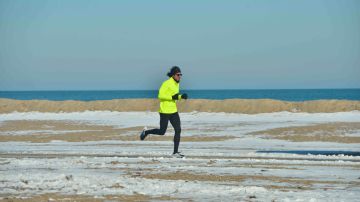 Chicago Road Runners pidió a sus corredores que entrenen aislados. (Javier Quiroz / La Raza)