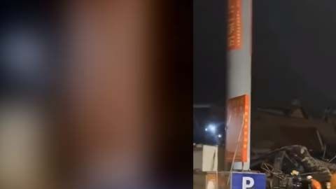 El hotel en China quedó en escombros.