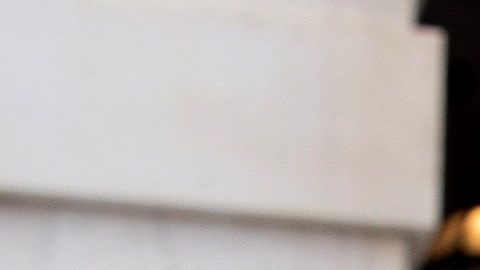 Bernie Sanders consideró insuficiente el pago único de $1,000 que proponen los republicanos.