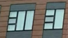 Edificio donde la policía de Saint Paul, en Minnesota, encontró a un niño tendido en la calle.