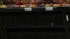 Varias cadenas de tiendas ofrecen horarios especiales para personas de la tercera edad.