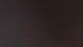 El quarterback lució un aspecto desaliñado en la emisión del video.