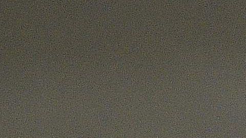 Estantes vacíos en una farmacia debido a la gran demanda de desinfectantes y mascarillas por el coronavirus.