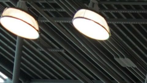 En el Javits Center, en Manhattan, se colocaron cientos de camas de hospital.