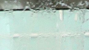 CDC analiza una política de uso de mascarillas entre la población.