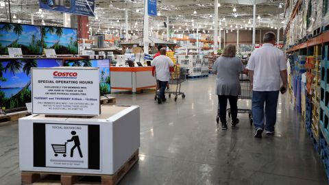 El mejor horario para hacer compras es durante las primeras horas hasta el mediodía.