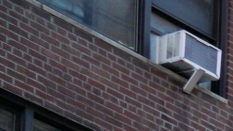 La avenida Madison desierta por la cuarentena por el coronavirus en NY.