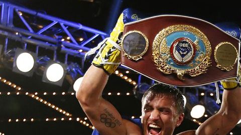 Vasyl Lomachenko es el monarca de peso ligero de la AMB, OMB y CMB.