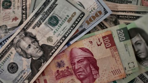 El tipo de cambio cerró en $20.37 pesos por dólar sufriendo su mayor nivel desde el 2 de septiembre de 2019.