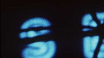 Jennifer Lopez como Selena Quintanilla.