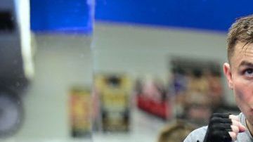 Gennady Golovkin ha retrasado su regreso al ring.