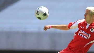 El 'Bofo' es uno de los emblemas de Chivas en los últimos años.