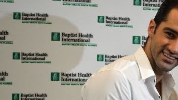 Adamari López y Toni Costa.