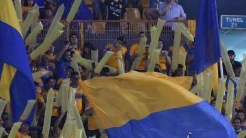 Algunos aficionados de Tigres acompañaron a su equipo a Nueva York.