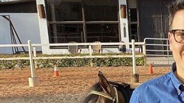 Elvis Crespo se confesó con Raúl González.