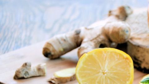 Esta bebida antiviral es un grandioso remedio casero con beneficios expectorantes y antiinflamatorios.