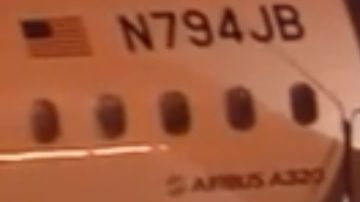 Pasajeros al salir del avión