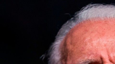 Bernie Sanders y su amor a los Dodgers, mientras que Joe Biden es un Yankee y un Phillie.