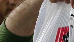 Sólo tienes que hacer una compra mínima de $12 dólares para aprovechar el servicio grauito.