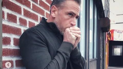 Clint Hayslett se encuentra abriéndose paso en el mundo del modelaje.