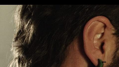 Una escena de "Ocho apellidos vascos" con Rovira y Clara Lago, su pareja desde entonces.