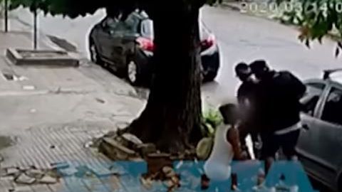 La mujer y el asaltante eran cómplices.