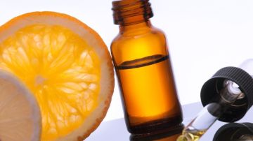 El alto contenido en vitamina C del limón, en conjunto con el poder antimicrobiano de la miel; los vuelven un potente aliado contra las infecciones respiratorias.