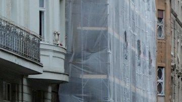 Vista general de los daños en las calles tras un terremoto en Zagreb, Croacia, 22 de marzo de 2020. Dos fuertes temblores, con magnitudes de entre 5,0 y 5,5 grados en la escala de Richter, causaron este domingo pánico en Zagreb, graves daños materiales y varios heridos, todo ello, en medio del confinamiento ciudadano impuesto por las autoridades de Croacia contra la expansión del coronavirus. EFE / ANTONIO BAT