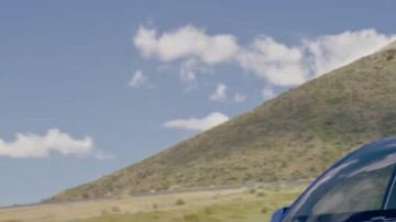 Se caracteriza por su alto millage por recarga  y su amplio parabrisas