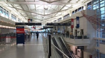 Área de venta de boletos del Aeropuerto Internacional Midway de Chicago.
