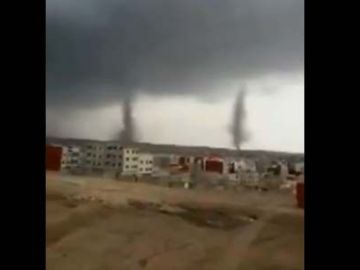 Residentes de Marruecos captaron tornados "gemelos" este pasado domingo.