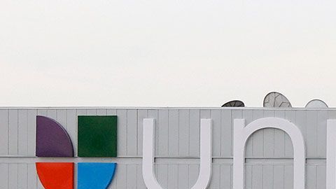 Univision presenta su primer caso de coronavirus positivo.