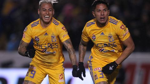 El chileno Eduardo Vargas volvió a ser figura con Tigres.