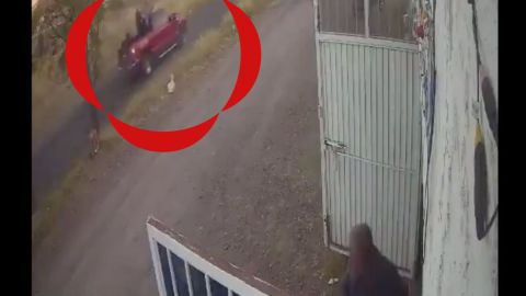 VIDEO: CJNG levanta a policía tras denunciar convoy de narcos