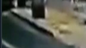 VIDEO: Momento en que sicario mata a hombre que iba a dejar a la escuela a su hija