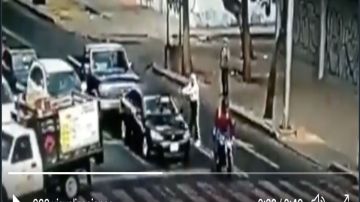 VIDEO: Momento en que sicario mata a hombre que iba a dejar a la escuela a su hija