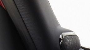Actualmente alrededor del 34% de la población mundial conduce con el volante a la derecha, mientras que un 66% lo hace con el volante a la izquierda.