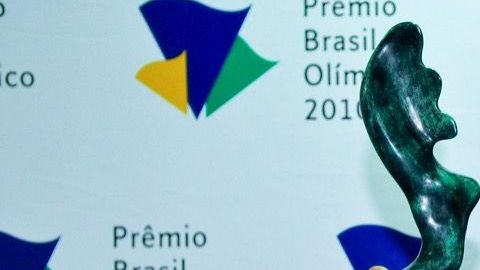 El mítico pugilista sudamericano fue monarca en dos divisiones.