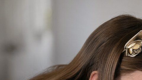 Se les puede establecer a los niños par de horas de estudio en la mañana o alguna actividad de artesanía en algún horario específico de la tarde.