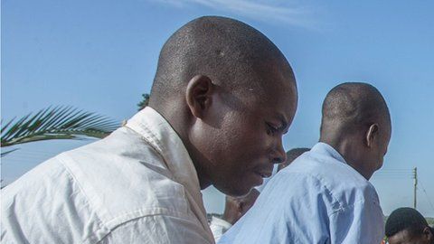En Lilongwe, Malawi, también están tomando medidas preventivas contra la covid-19, como lavarse constantemente las manos.