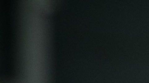 Personal médico del Ejército atiende a un paciente en la Estación Médica Javits de Nueva York (JNYMS).