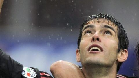 Kaka de retiró de las canchas a los 35 años de edad.