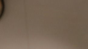 Una almohada de color pastel que contraste con tu estancia, puede hacer un gran cambio.