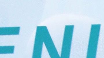 Un paciente es trasladado en el Centro Médico Maimonides de Brooklyn, Nueva York.