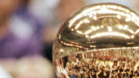 Michael Jordan vivió sentimientos encontrados en su campaña de despedida con Chicago.