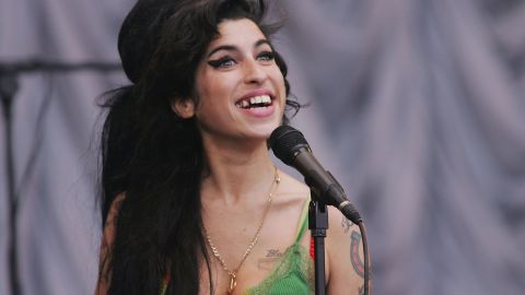 Amy Winehouse.