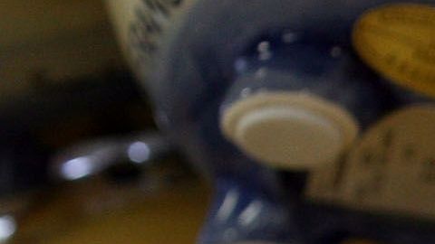 Ahorro dinero coronavirus COVID-19 fondo de emergencia crisis economía desempleo presupuesto celular internet