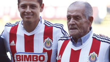 Chicharito y Balcázar compartieron la pasión por el fútbol.
